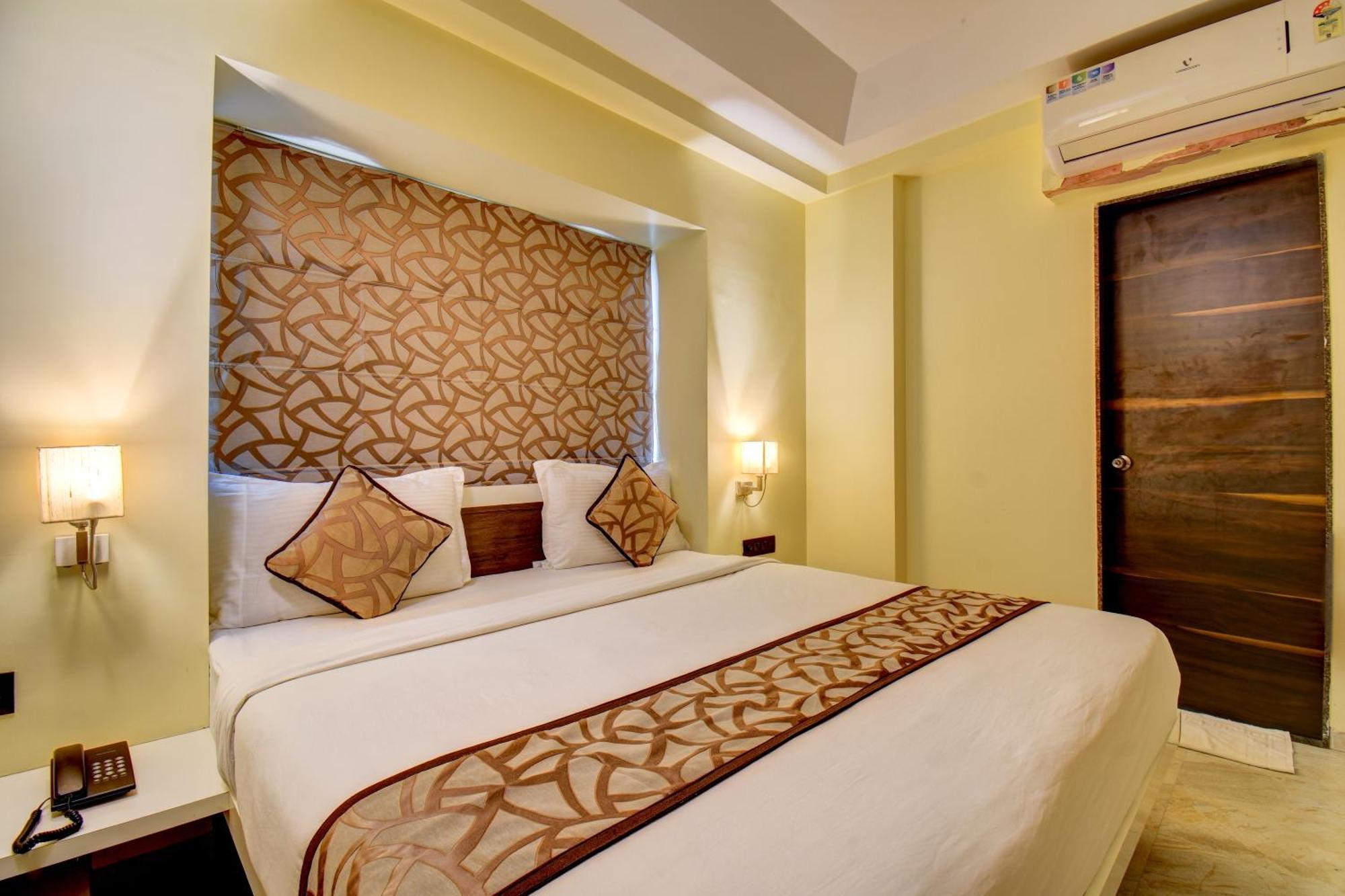 Hotel Deepali Executive Аурангабад Екстер'єр фото